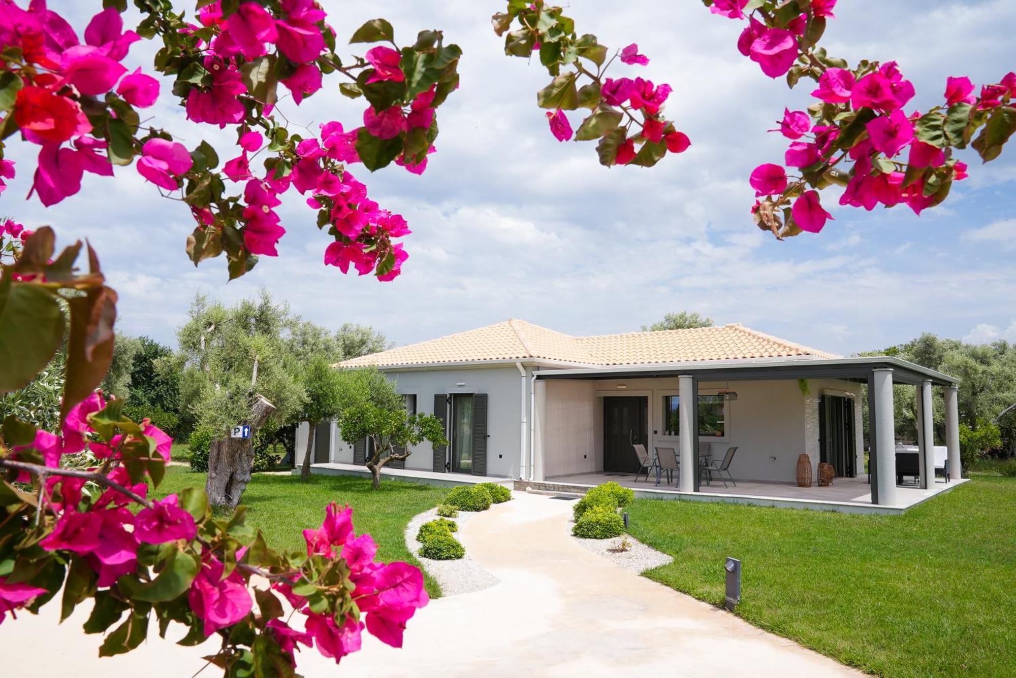 Aerinos Private Villa Lefkada City Exterior photo